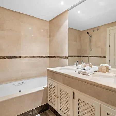 Stunning 3-bedroom In Alminar De - Rdr456 Apartment